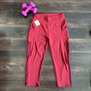 Burgundy Athletic-style Cropped Legging